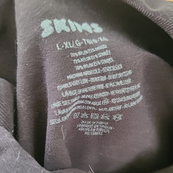 NWOT SKIMS SEAMLESS SCULPT Thong BODYSUIT in Onyx size L/XL #2 - Picture 3 of 3